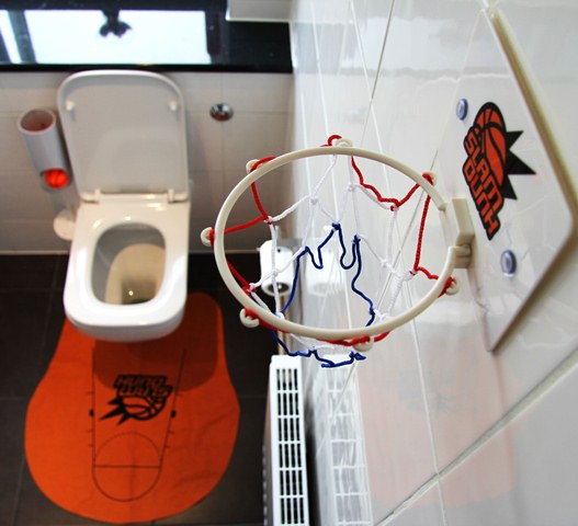 jeu de basket toilette