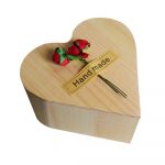 savon-rose-coffret-bois-coeur (1)