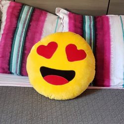 coussin coeur emoji