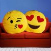 coussin emoticone geant