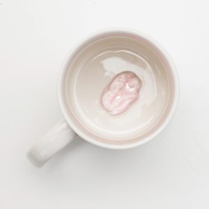mug chewing gum