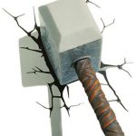 lampe-murale-marteau-thor (3)