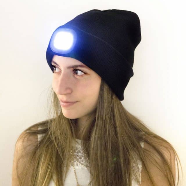 Bonnet avec lampe frontale - Super Insolite