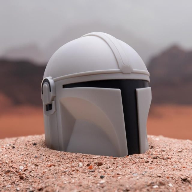 lampe casque mandalorian