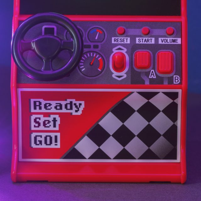 mini borne arcade jeu course voiture