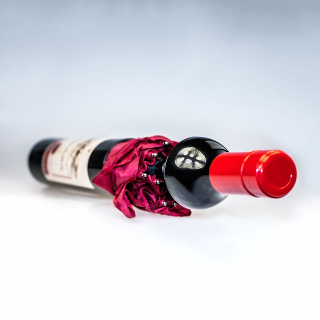 parapluie bouteille de vin
