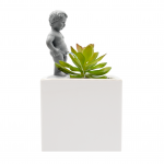 statue-arrosage-plante-garcon-pipi (2)